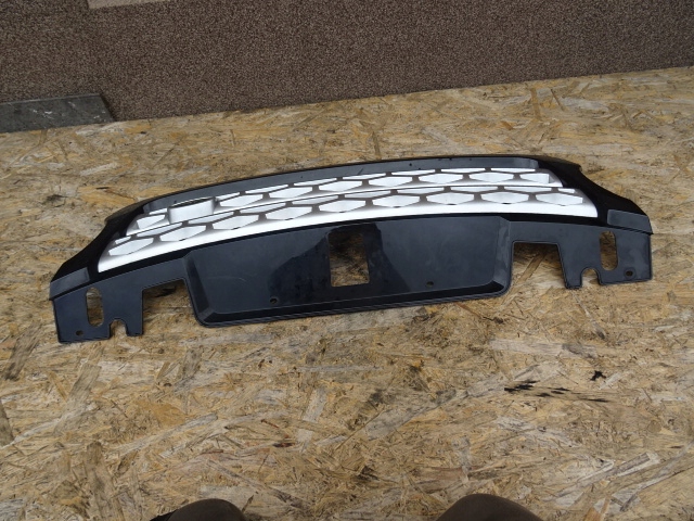 Решітка  решітка радіатора range rover sport dk62-8200-xx Ціна