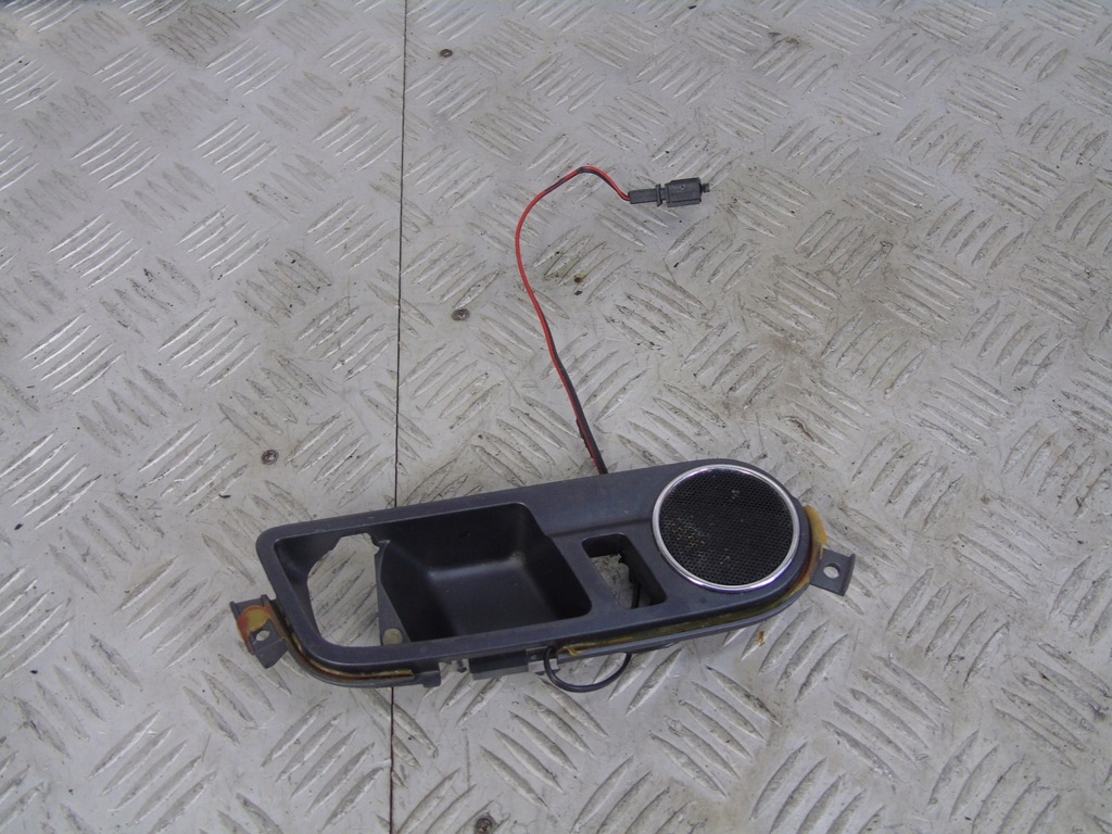 фото №1, Vw phaeton рамка защита ручка динамик правый задняя 3d4839114e