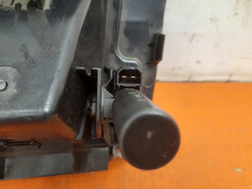 фото №6, Audi q7 4l 05-09 бардачок правый пассажира полка панели