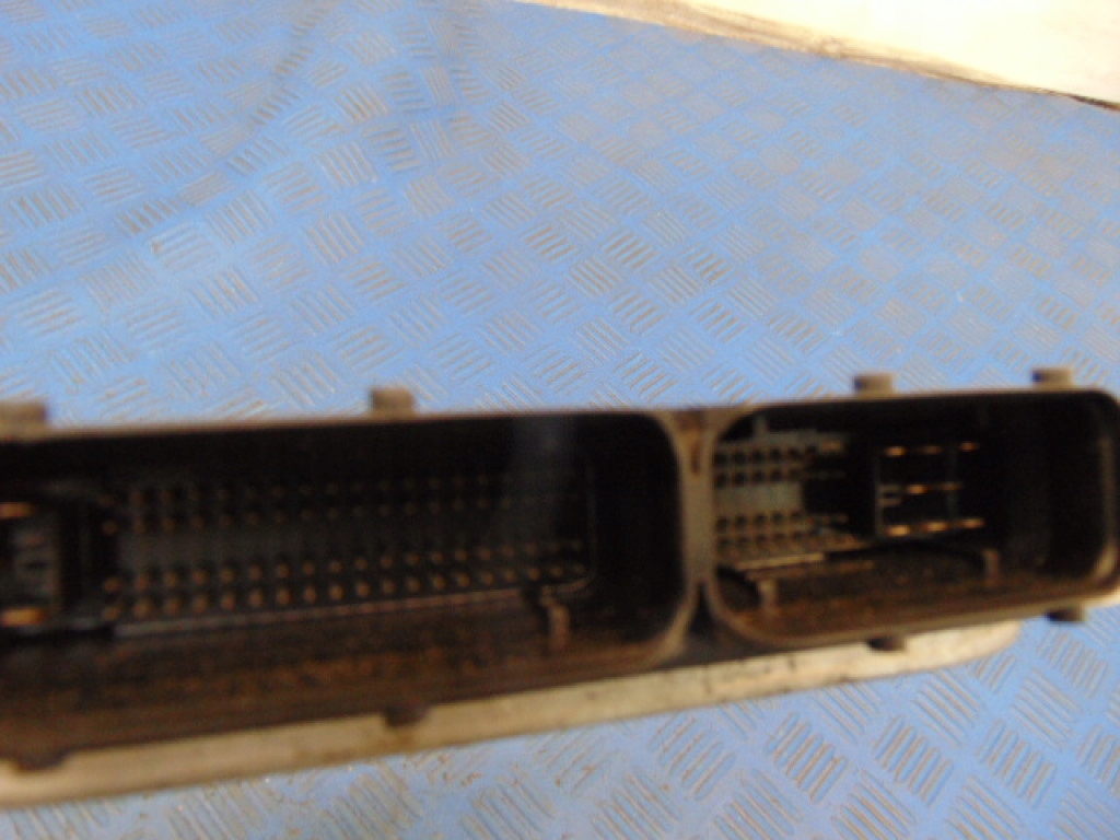 Audi tt 1.8 20vt бортовой компьютер двигателя 8n0906018ab в Украине