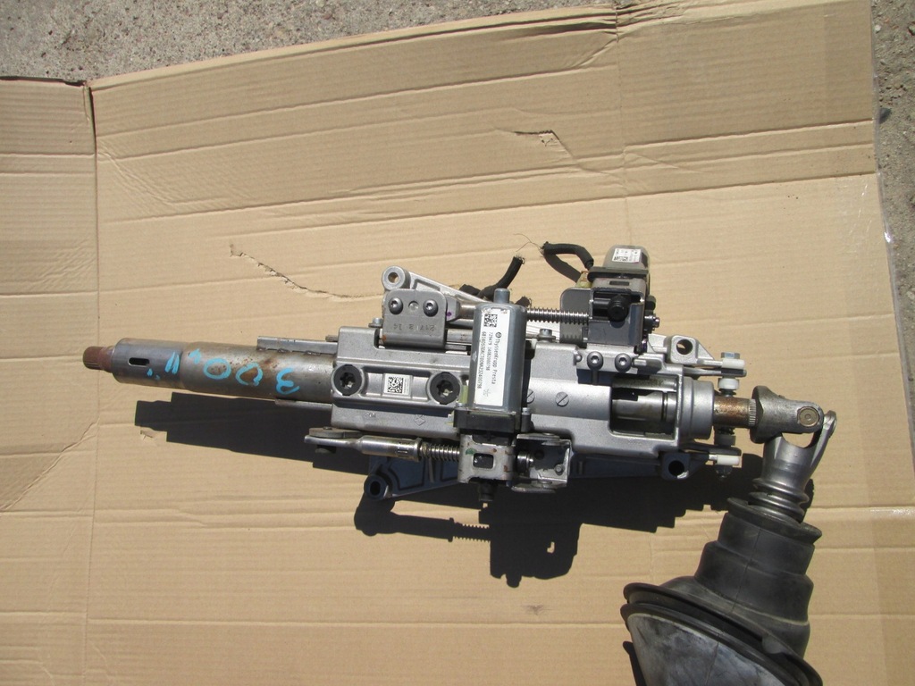 фото №10, Chrysler 300 ii 2011- колонка кермова 5.7 3.6