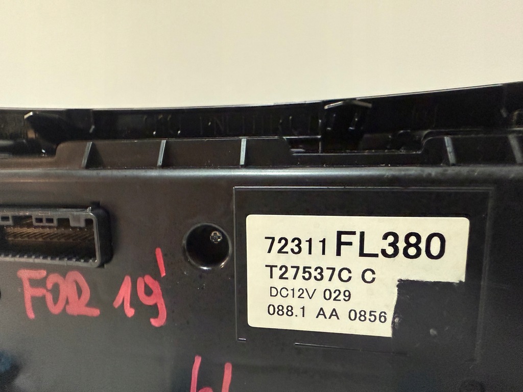 фото №11, Subaru xv ii 17-24 панель управление кондиционера воздуховод 72311fl380