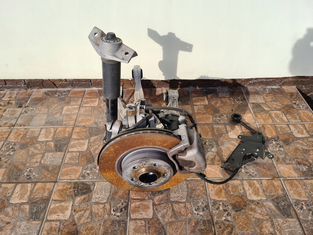 фото №1, Renault espace vi austral поворотний кулак лівий задня важелі 4керування супорт