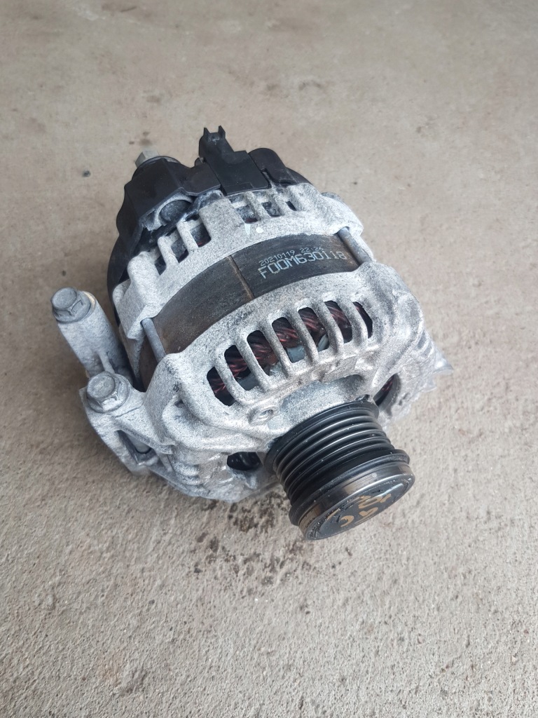 фото №1, Pacifica caravan 3.6 21- генератор 68417025aa usa