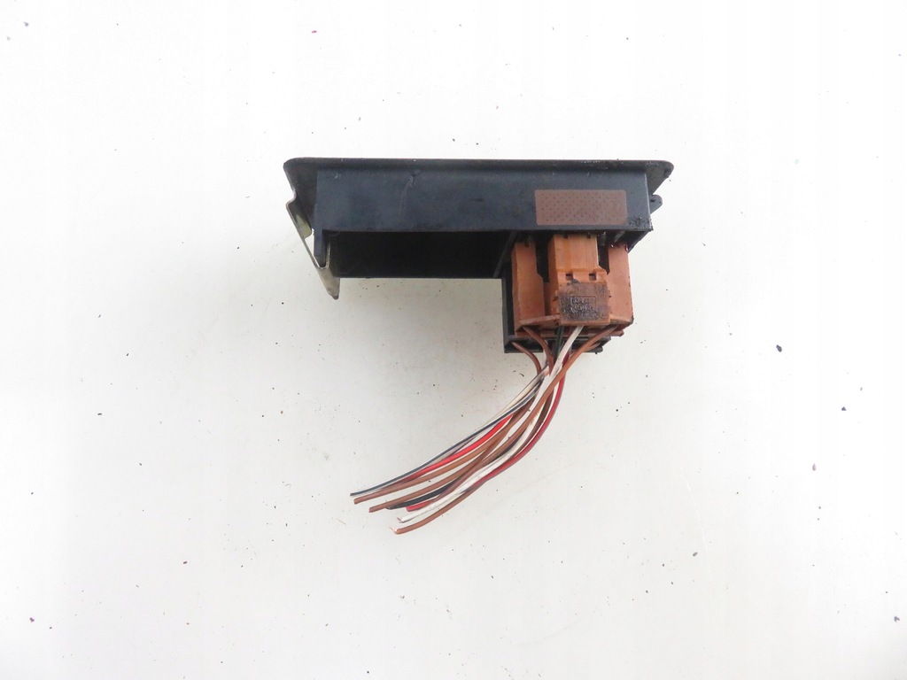 фото №8, Панель окон audi a6 c4 avant 4a0959515c 4a0959521a