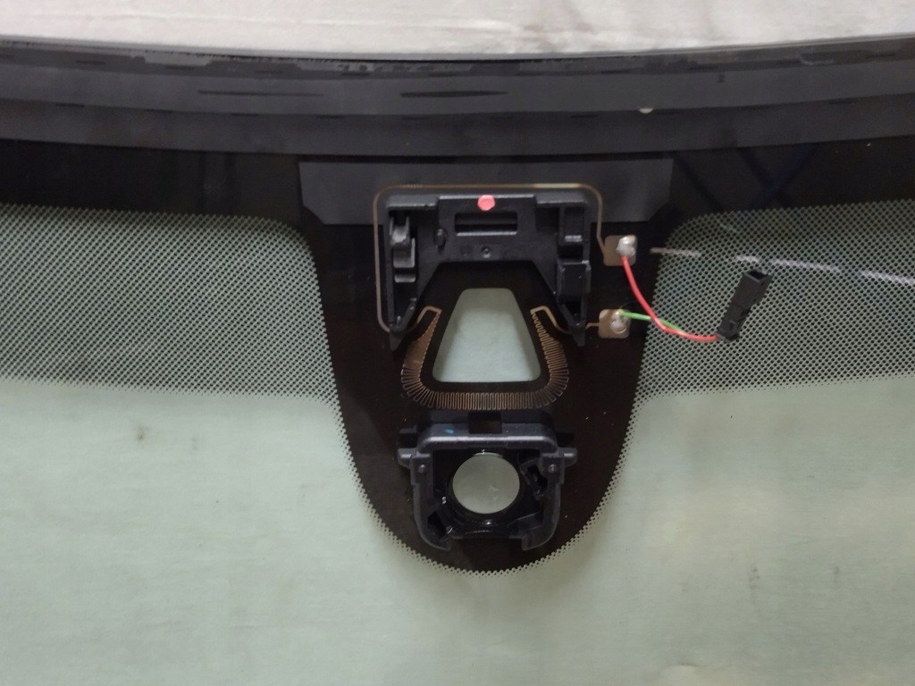 фото №4, Стекло передняя mini f54 clubman 2014- оригинал