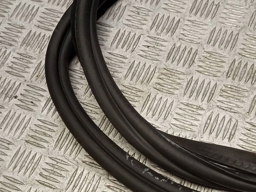 Bmw оригінальний номер 7423834 x2 f39 прокладка кришки кришки багажника Недорого