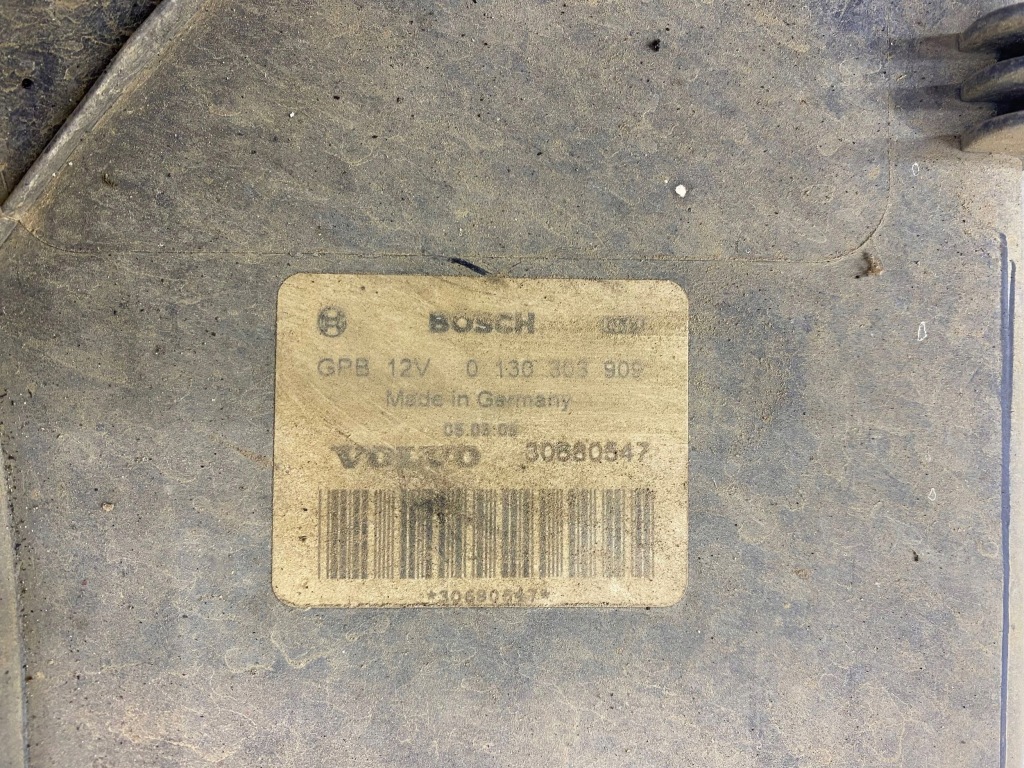 Купити Volvo v70 2400cm3 2005 електричний вентилятор радіатора універсал 3135103586