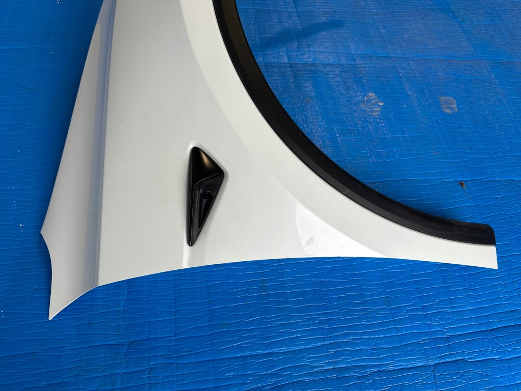 Tesla y 25- 1493472-00-c juniper крыло  передний правый  камера oem оригинал . Доставка