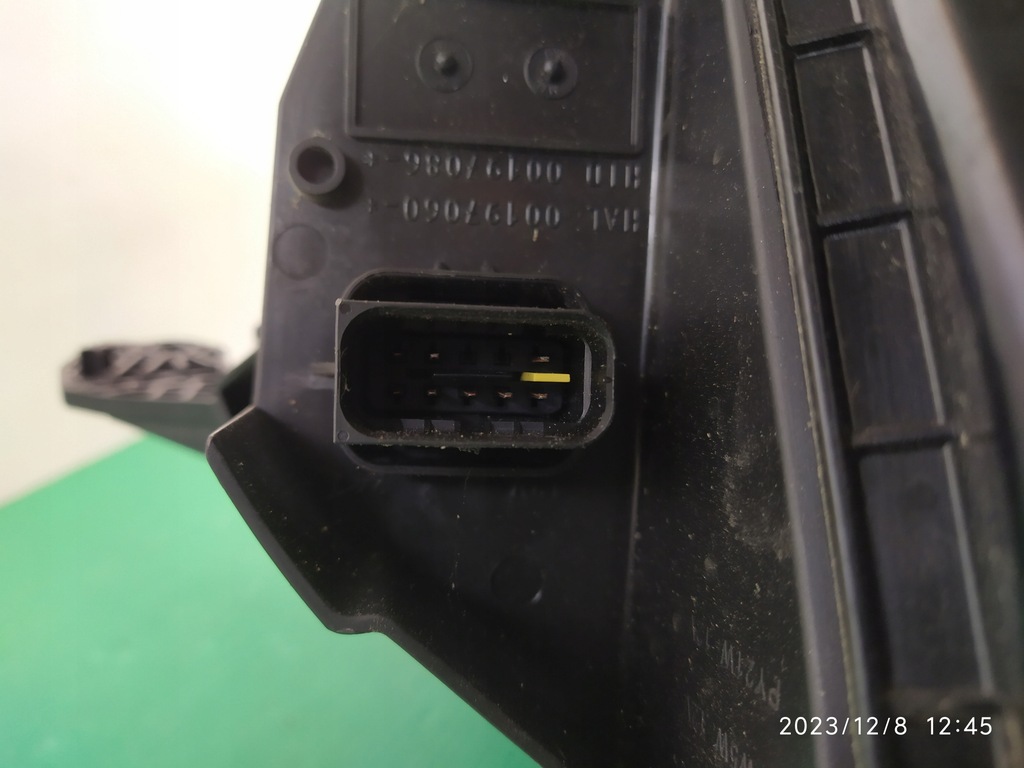 фото №11, Лампа перед левая opel vivaro c iii 3 zafira d life 9832837680