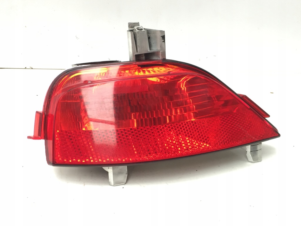 фото №1, Dacia sandero stepway iii 2023 лампа противотуманная правый задняя оригинал