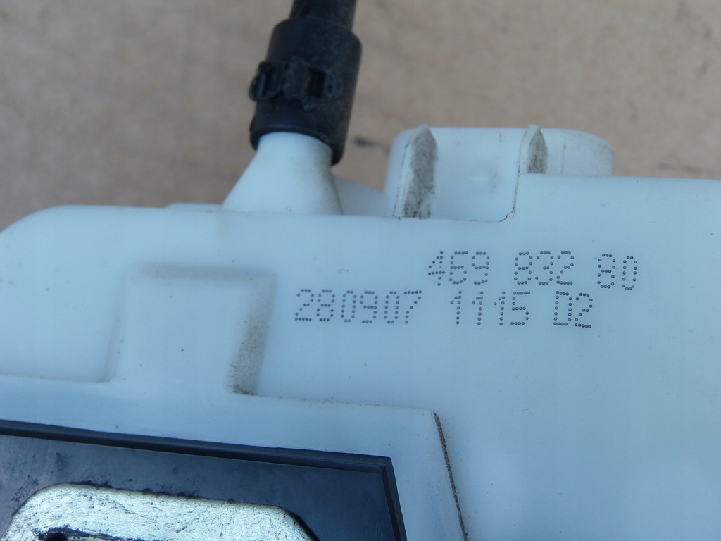 фото №5, Замок двері правий перед 46983280 citroen c3 i 2007- lift 4 pin