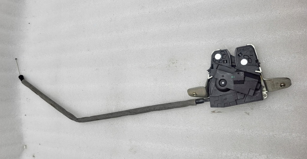 Купити Tesla s x замок + доводчик кришки багажника a2127400335