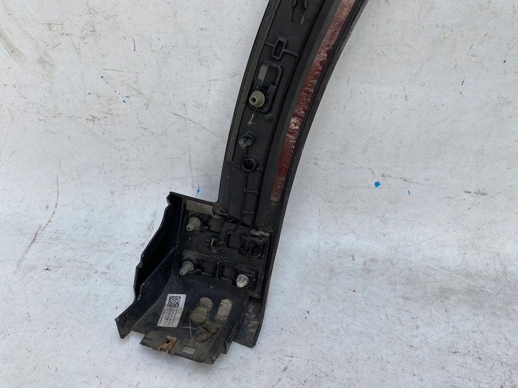 фото №10, Audi e-tron 18- молдинг накладка крыла левая перед 4ke853717