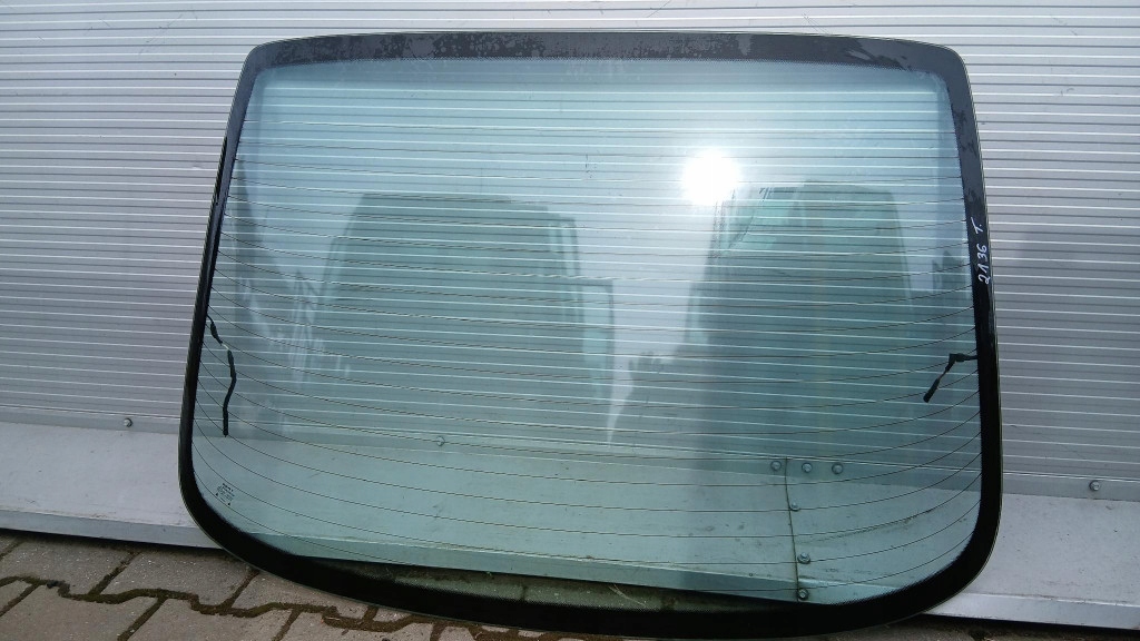 Купить Стекло задняя seat toledo ii 99-06r sedan