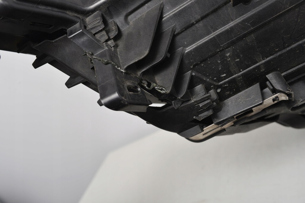 фото №13, Volvo xc60 ii лампа правая перед 32342515