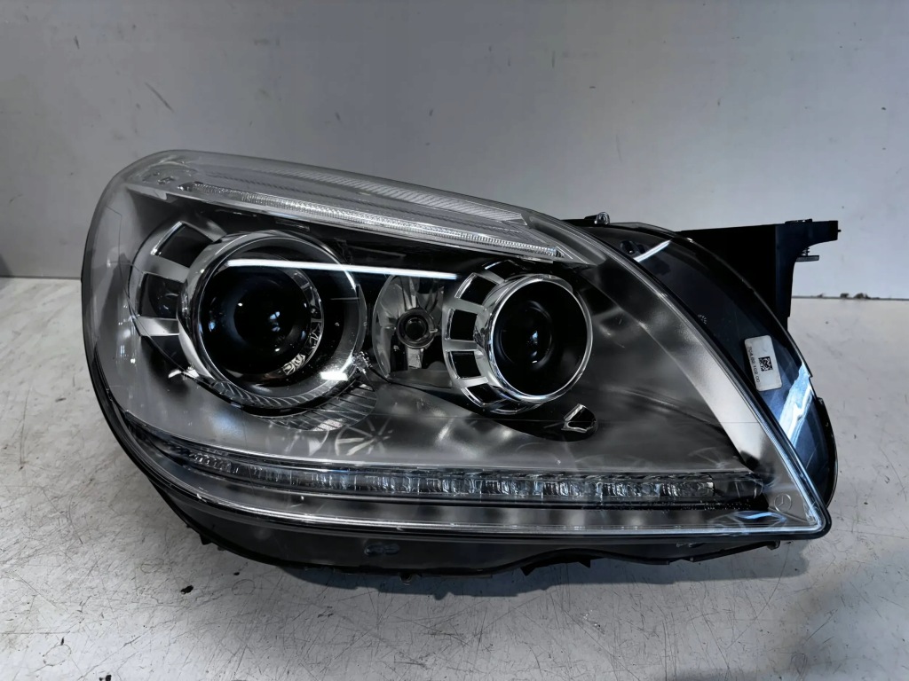 фото №1, Mercedes slk лампа правая перед ксенон r172