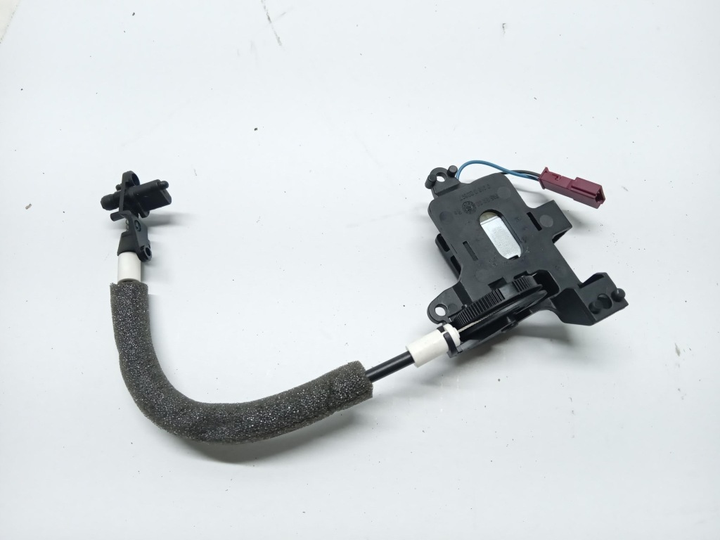 фото №3, Моторчик шторка bmw 3 e91