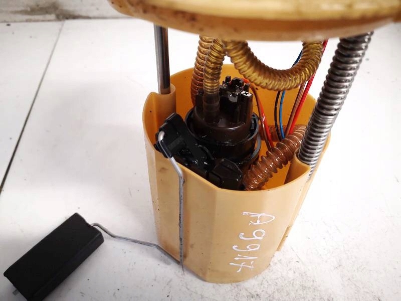 Alfa-romeo 159 насос пального 2008 1.9l 50508454 a2c53211100 Ціна