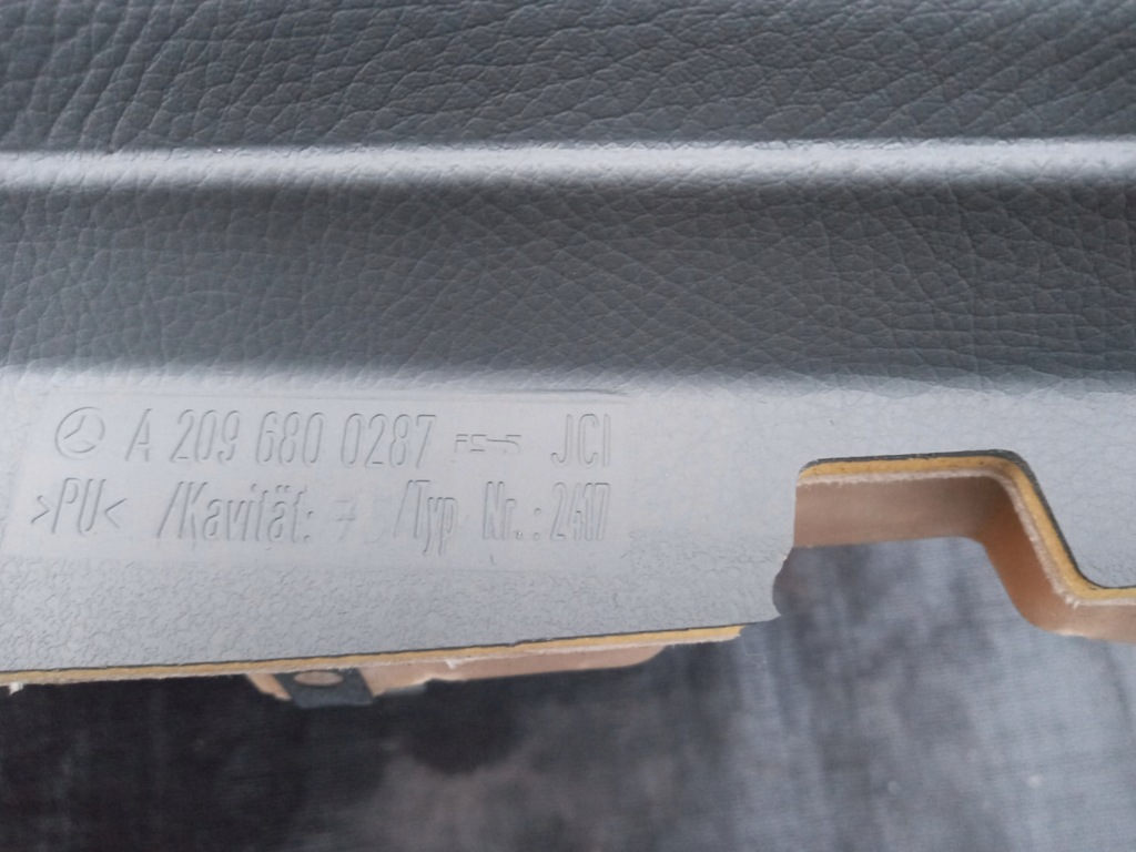 фото №4, W209 приборная панель приборная приборная панель с подушка серая