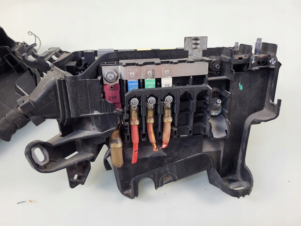 фото №12, Mercedes cla c117 w117 x117 2.2 cdi коробка предохранителей с корпус модуль