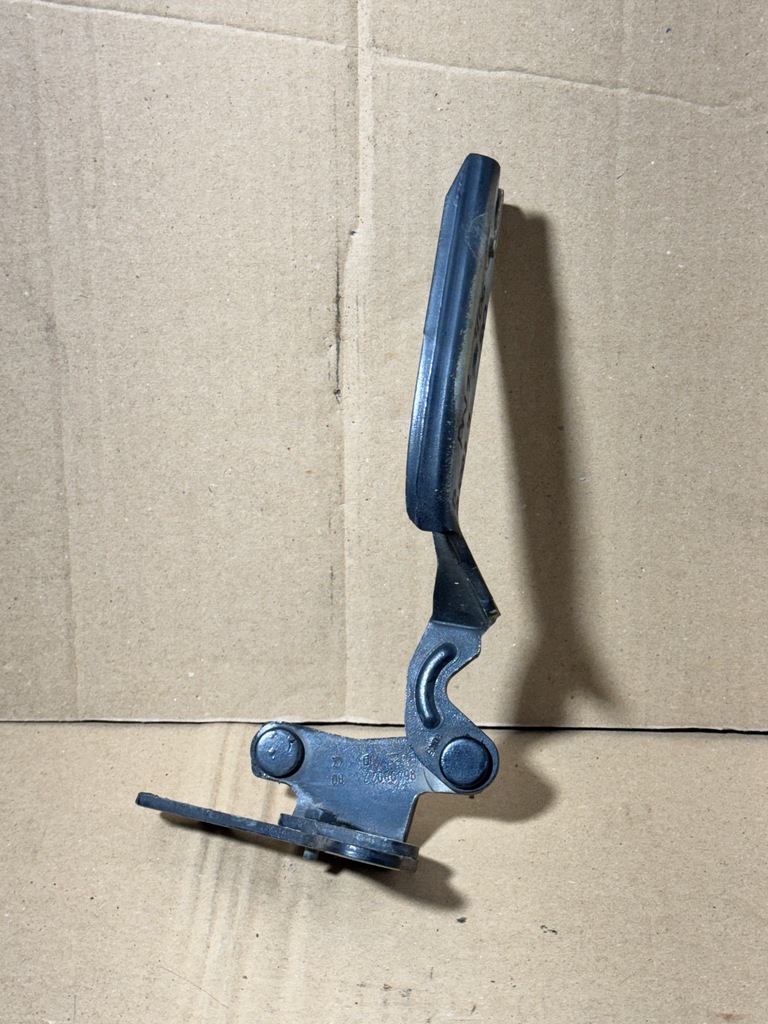 фото №1, Петля капот правый перед citroen c5 i 9649892280