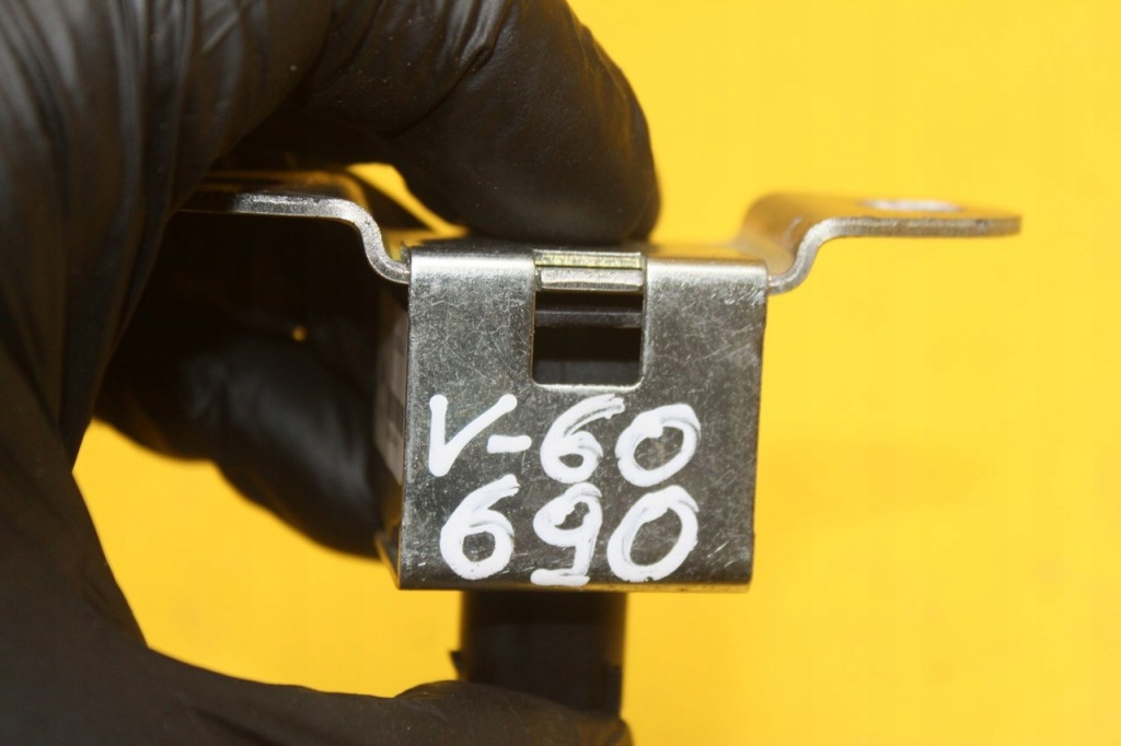 фото №7, Датчик ударный v60 s60 ii 7g9n-5b739-aa