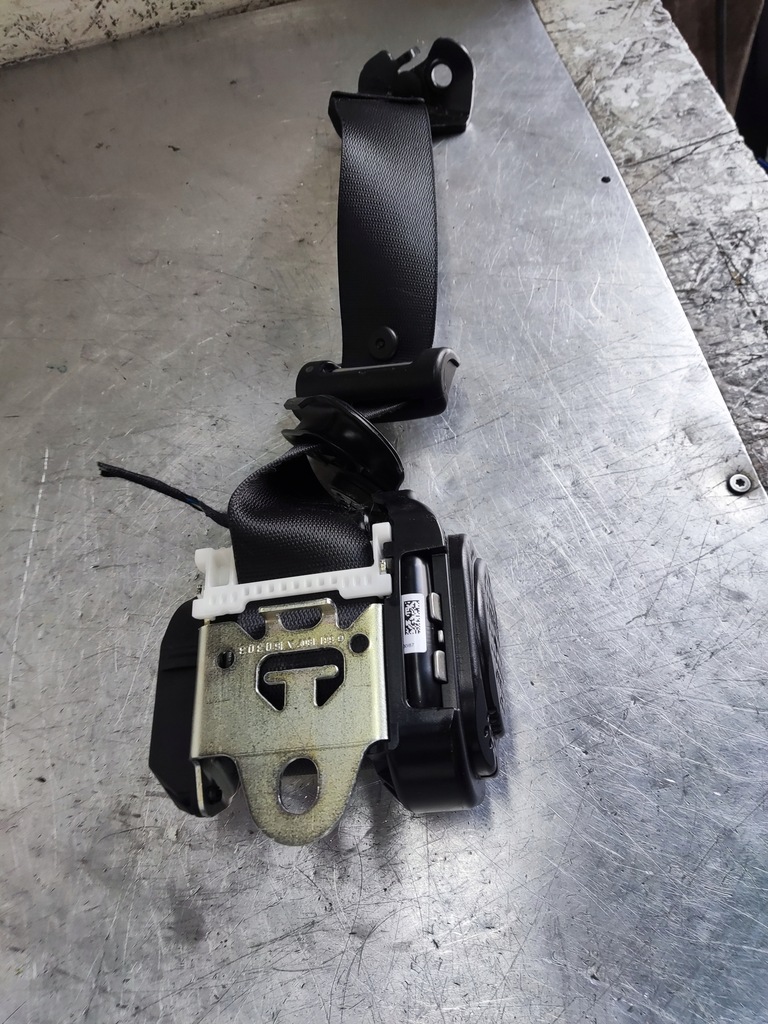 фото №4, Mercedes e klasa w213 kombi pas безпеки правий задня