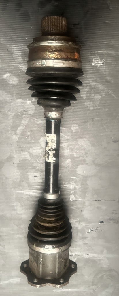 Купить Приводной вал перед audi a4 8w0 8w0407271....