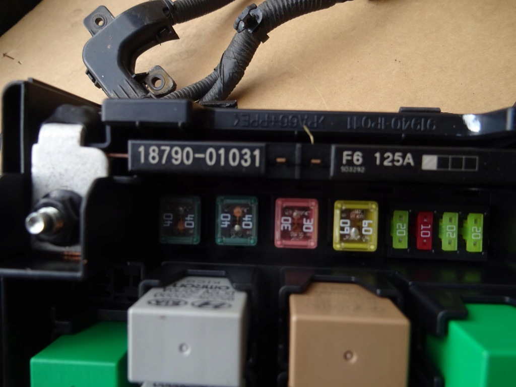 фото №7, Kia venga 1.4 коробка предохранителей 18790-01031
