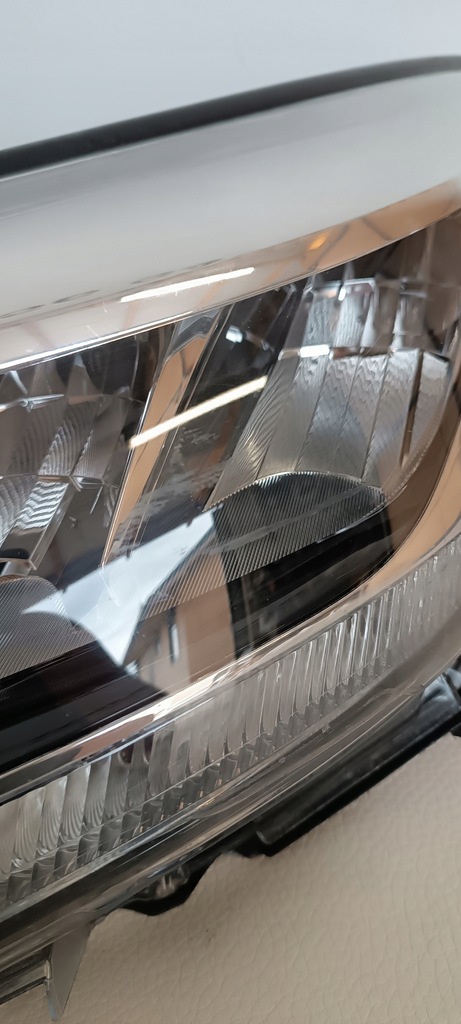 фото №2, Лампа toyota chr ch-r левая l.