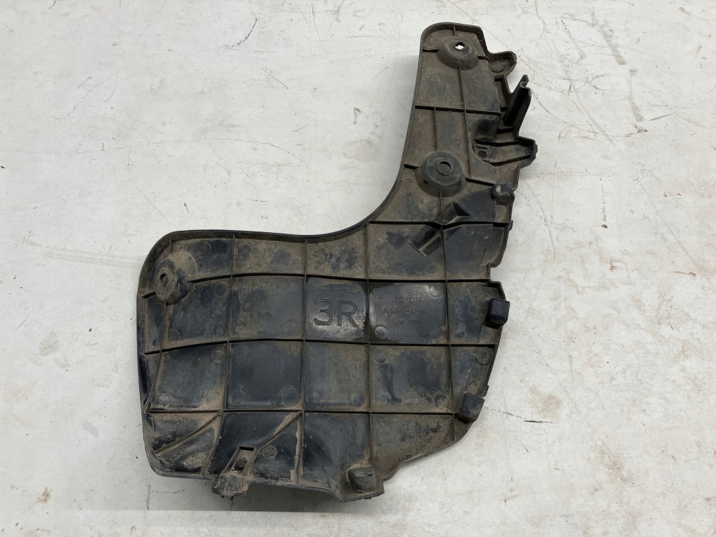 фото №3, Rav4 v підкрилок задні правий задня бризковик