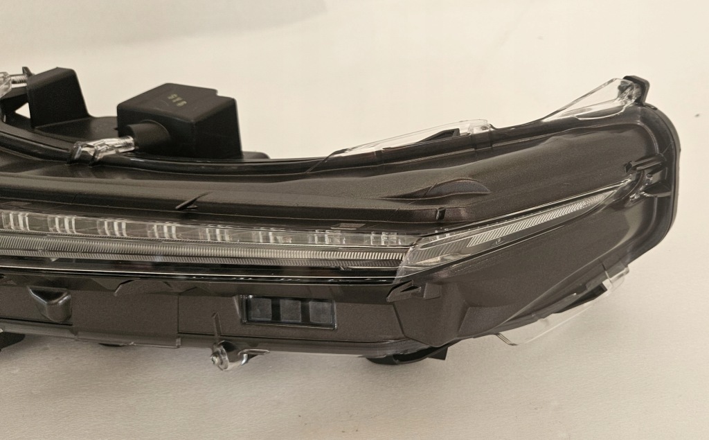 Противотуманная фара левый перед drl led 4 pin lexus nx 1 2014- Доставка