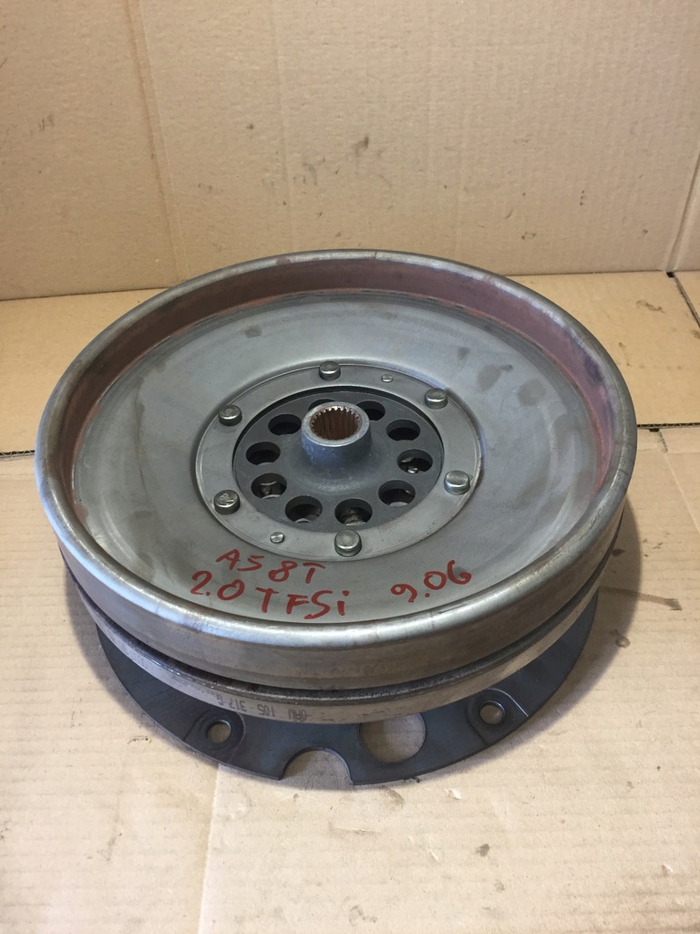 фото №1, Audi a5 8t 2.0 tfsi колесо двухмассовый 0aw105317g