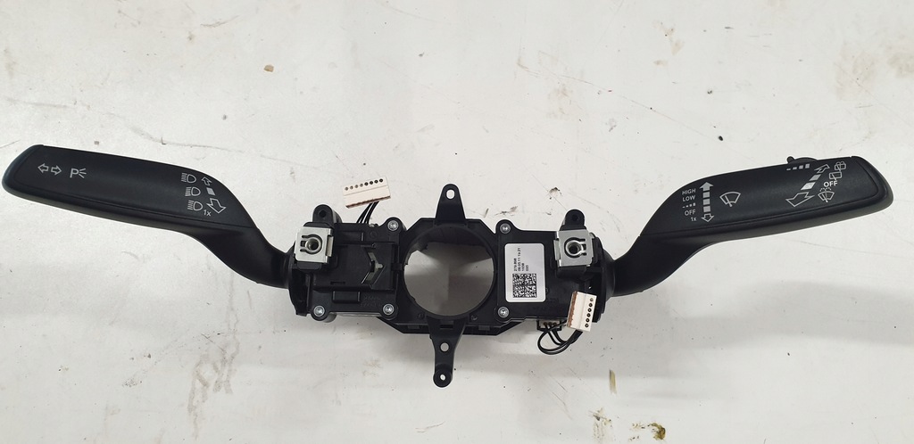 фото №1, Переключатель комбинированный рычаг audi a1 8x 2010-