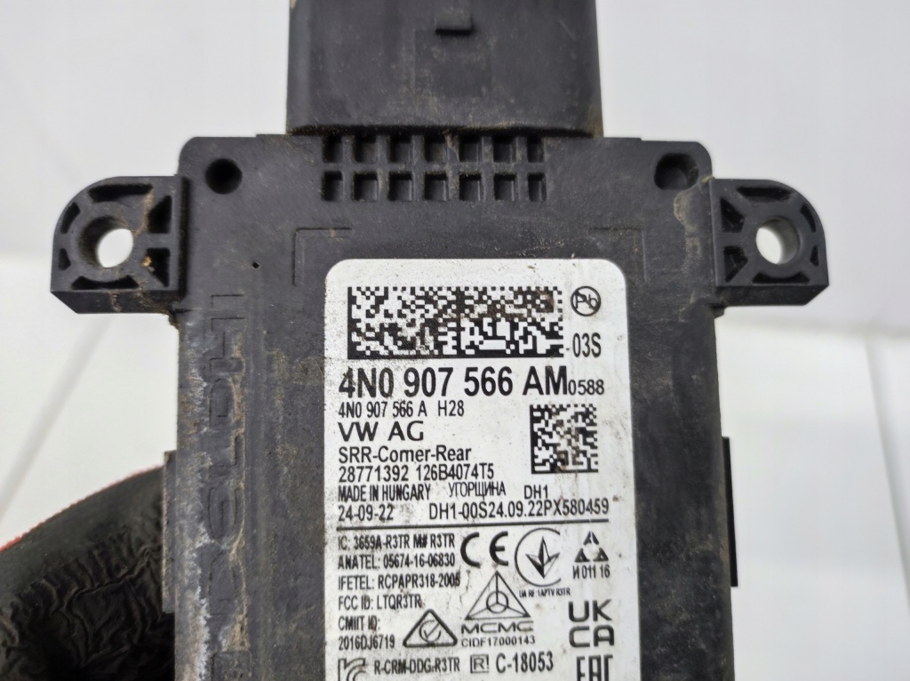 фото №6, Радар датчик асистент поперечина руху правий задня audi rs6 a6 c8 kombi