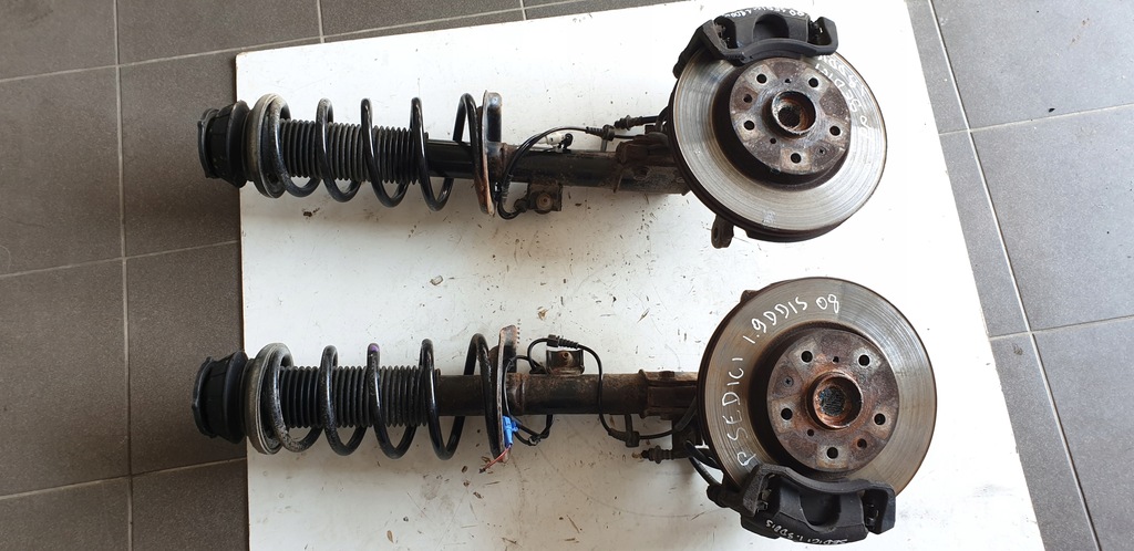 фото №9, Поворотный кулак амортизатор suzuki sx4 sedici 1.9 ddis