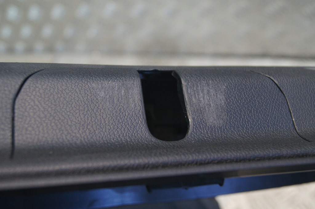 фото №9, Maserati levante защита поперечина задняя порог багажника