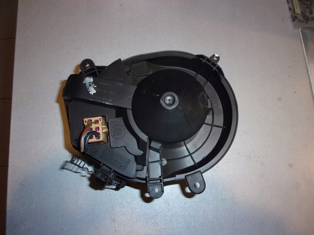 фото №1, Воздуходувка vw passat b5 lift