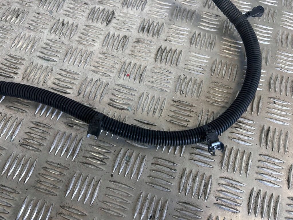 фото №4, Клемма плюсовая tesla model x 103688500d