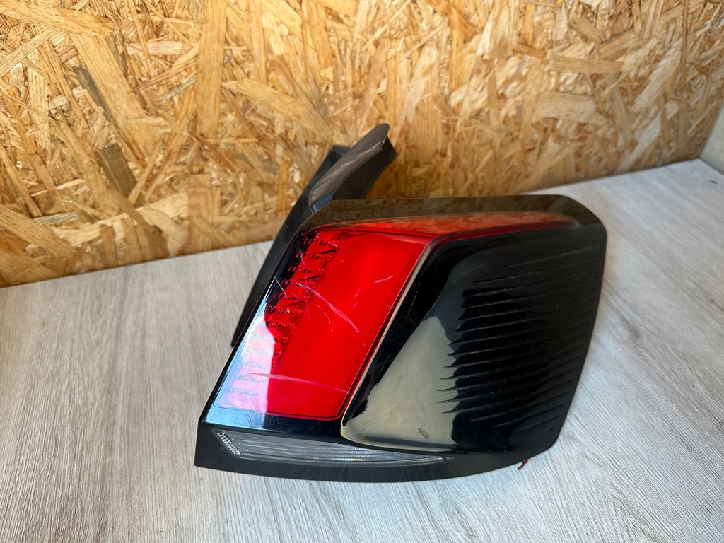 фото №1, Лампа задняя правая peugeot 3008 ii