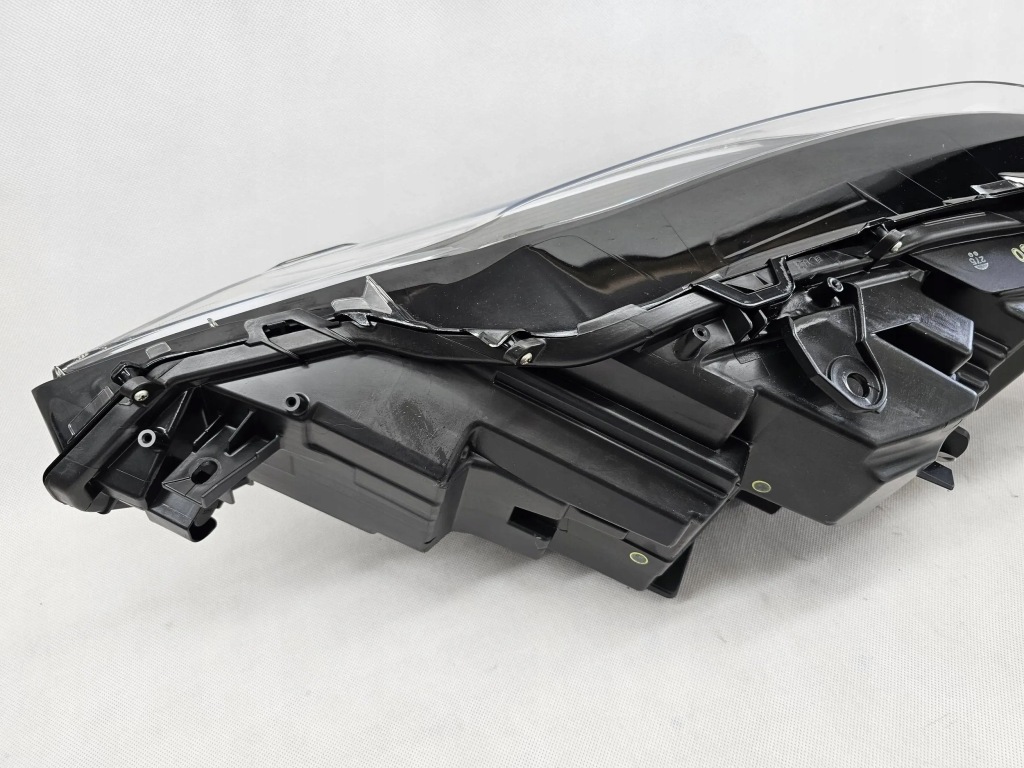 Lexus rx iv рестайлінг  350h 2019 фара перед передня правий full led європа Зі Шроту