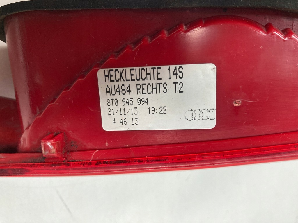фото №13, Лампа правая задняя audi a5 8t0