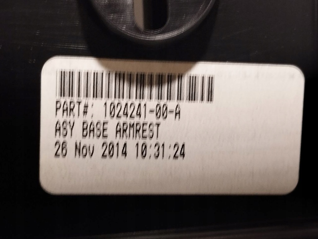 фото №9, Tesla model s 2013 подлокотник туннель среднего 102424100a