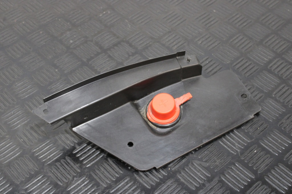 Купить Накладка клеммы аккумулятор plus 7290719 mini clubman f54s f54 s