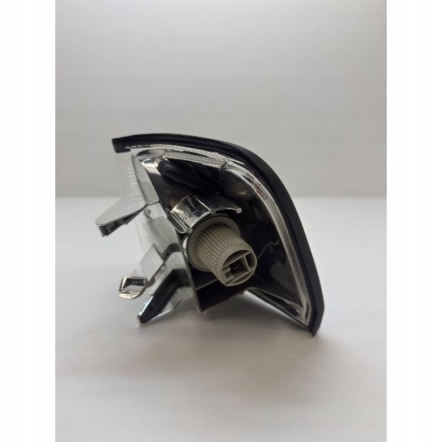 Новий оригінальний правий поворотник передній fiat tempra 1990 - 1998 7678223 Недорого