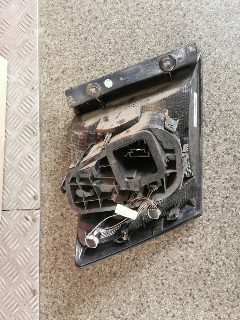 фото №12, Лампа лівий i правий задня skoda fabia iii lift kombi 18 6v9945095/6v9945096