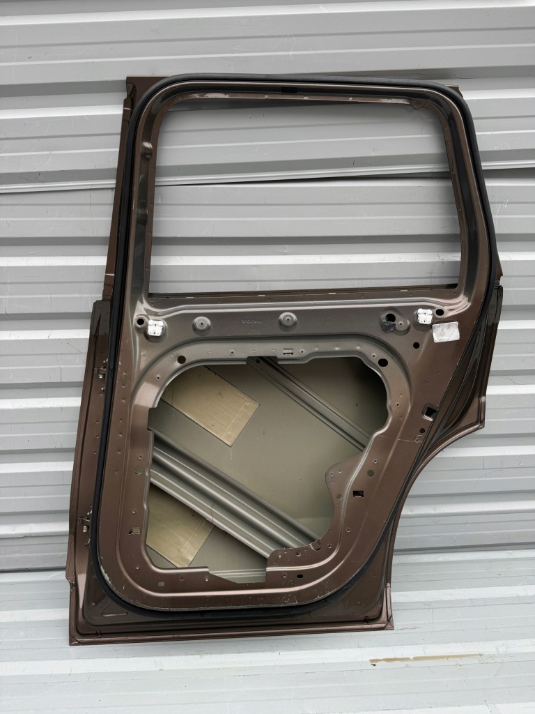 Volvo xc90 ii 2 14r- дверь правый задняя правое задние с Разборки