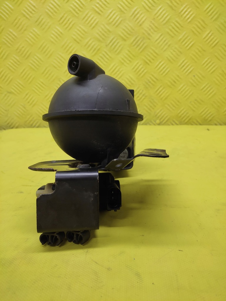 фото №5, Seat exeo 2.0 tdi клапан вакуумa 3r0131425