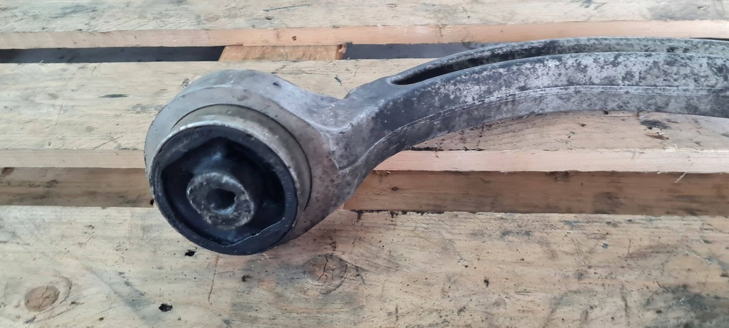 фото №12, A4 b9 8w рычаг нижний правый перед передний 8w0407696b a5 8w